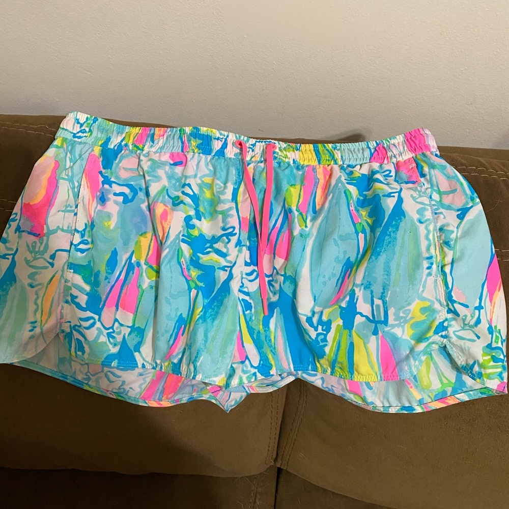 ❌SOLD❌Lilly Pulitzer run around shorts